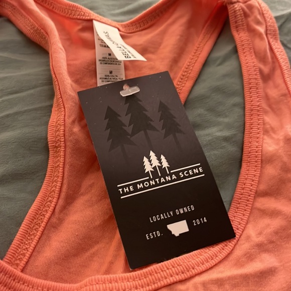 “Live in the moment” racer tank. Nice flowing fit around the bottom, NWT size M - Picture 6 of 6